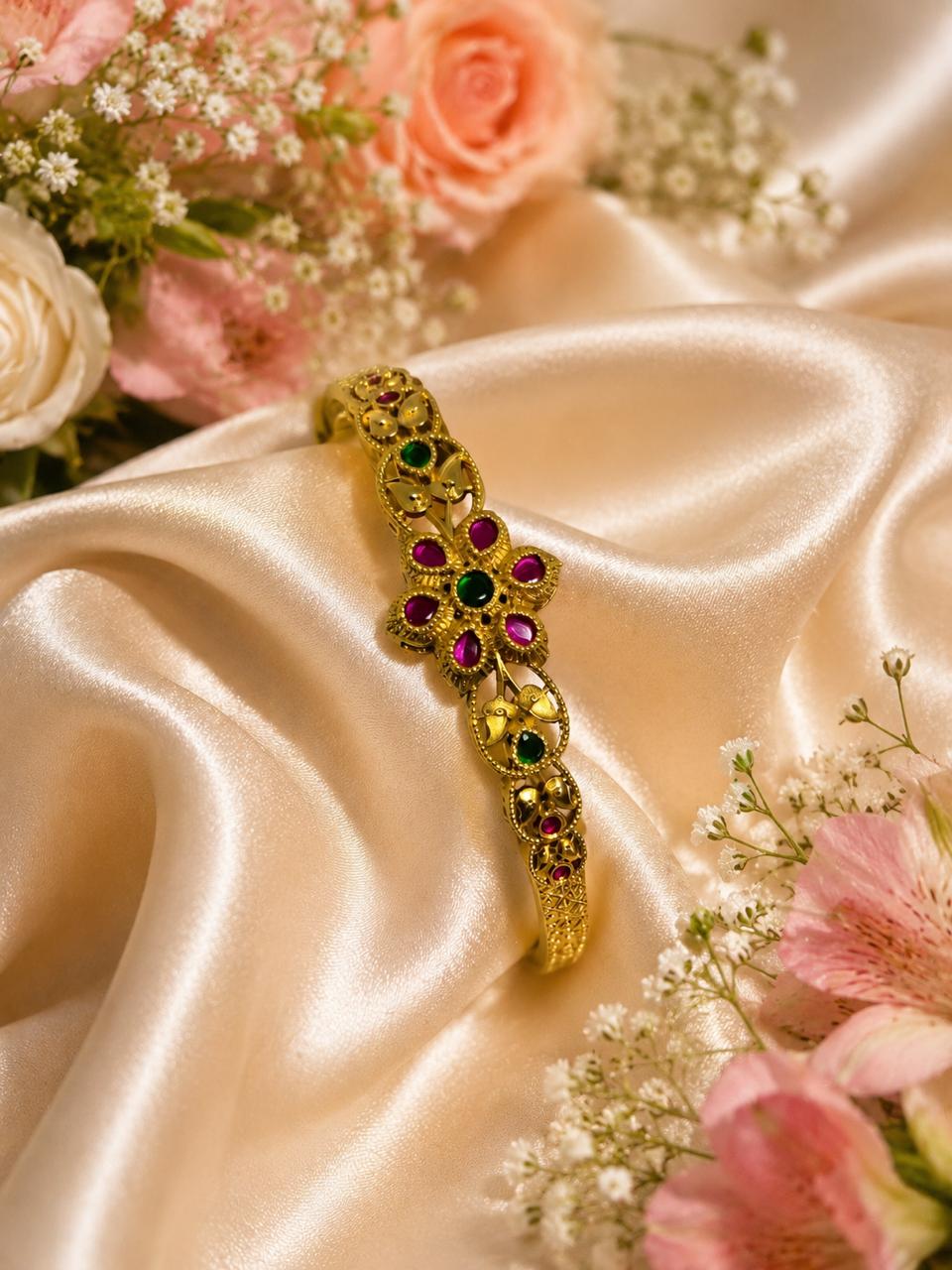 Vintage Floral Bracelet
