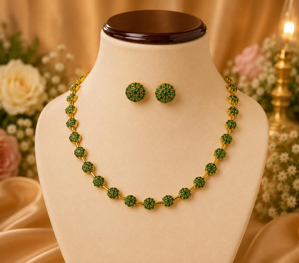 ✨ Emerald Sparkle Necklace Set ✨