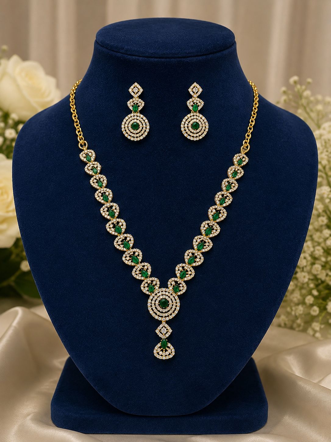 Emerald Royale Pendant Necklace