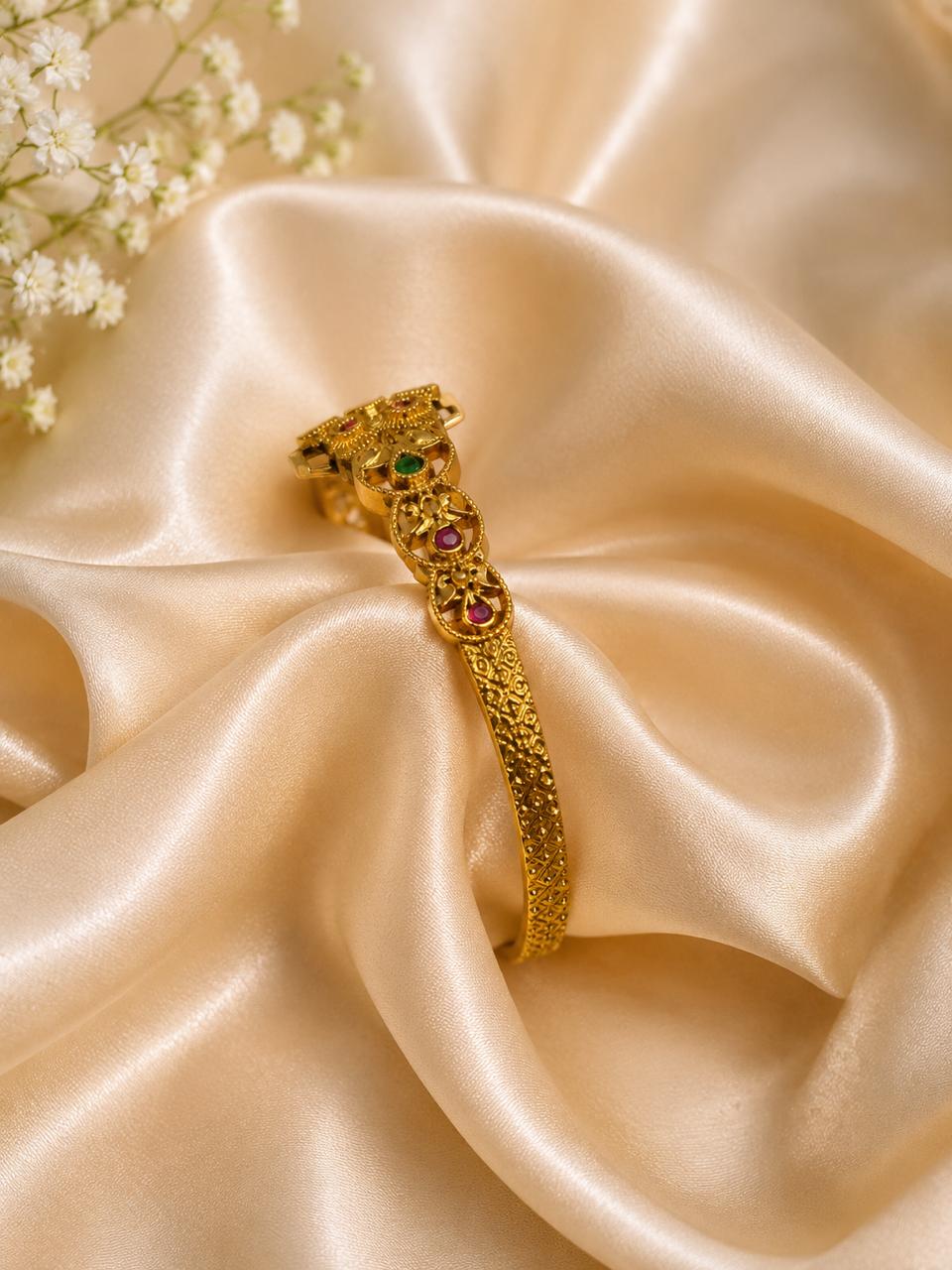 Vintage Floral Bracelet