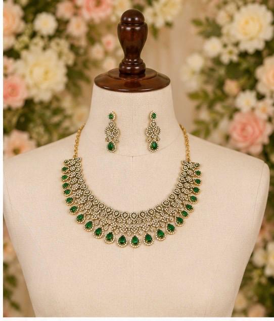 Premium Emerald Elegance Necklace Set