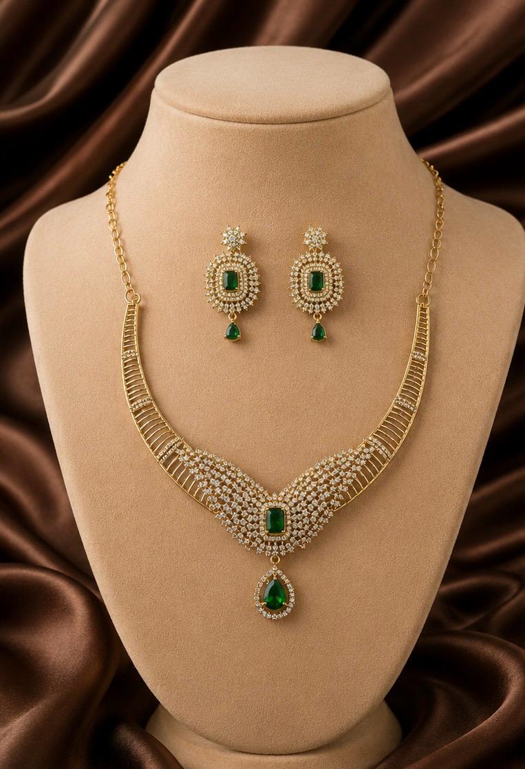Emerald Grace Necklace Set